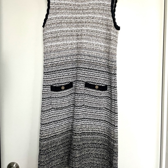 Sold! - Picture 4 of 16